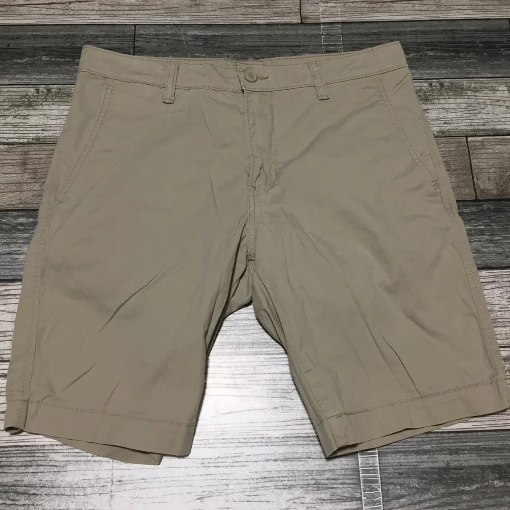 Levi’s XX Chino Shorts Men’s 31 Beige Tan (Inseam 8.5) Stretch